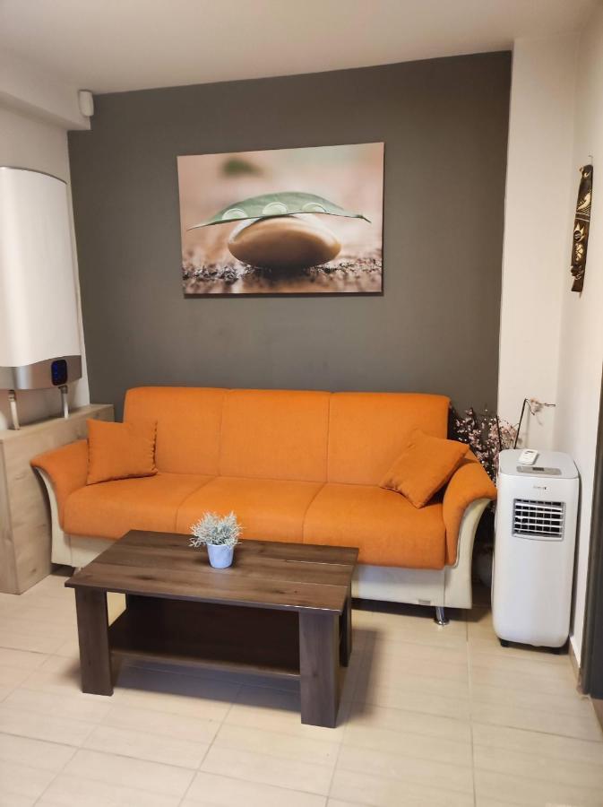 Green Garden Apartment Ingyenes Zart Parkoloval Сегед Екстериор снимка